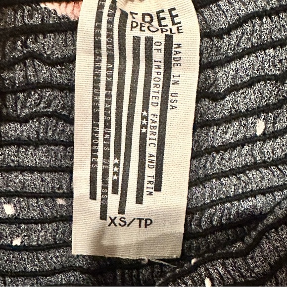 (Sold)Free People Women’s Size XS Bella Smocked Bodycon Dress Black Floral - Picture 8 of 11